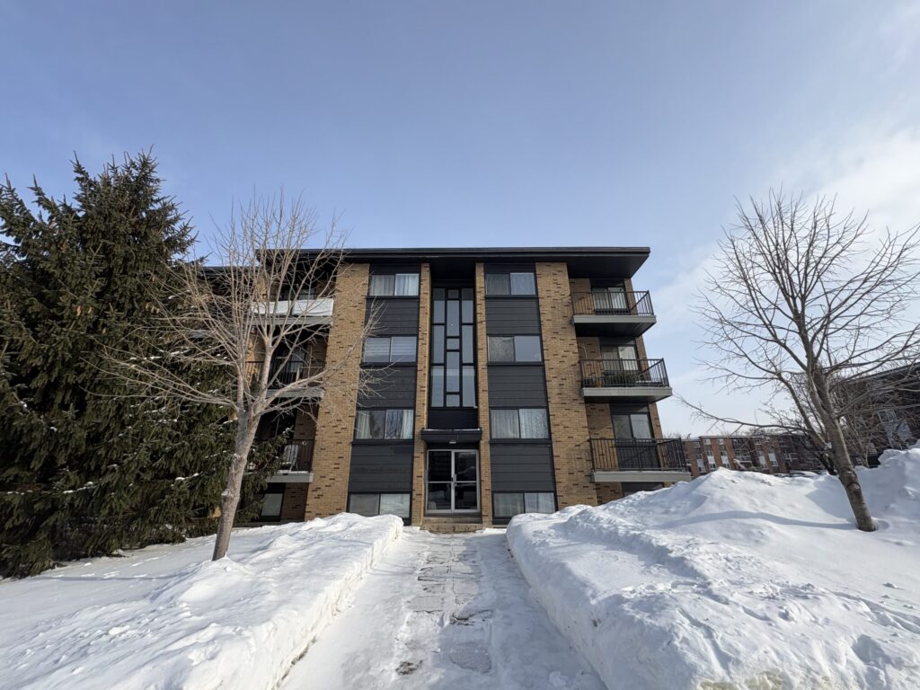 3011 Rue Laroche #4